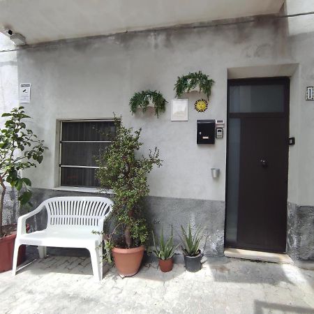 "The Gole Of Alcantara Living In The Dream'S Room" Graniti Exterior photo