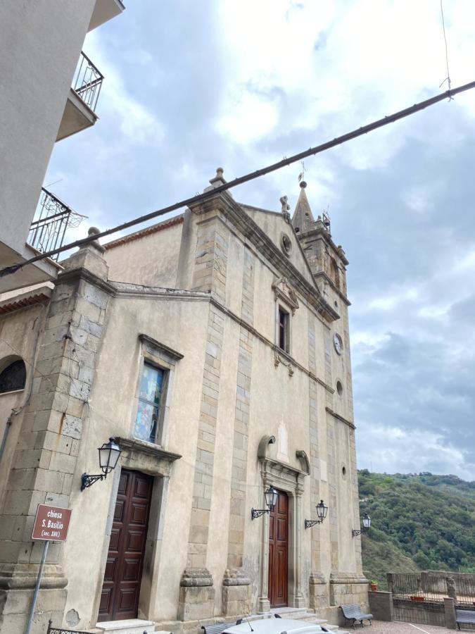 "The Gole Of Alcantara Living In The Dream'S Room" Graniti Exterior photo